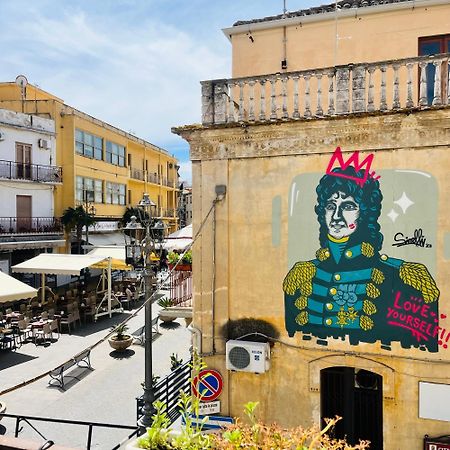 La Meridiana - Centro Storico Di Pizzo Bagian luar foto